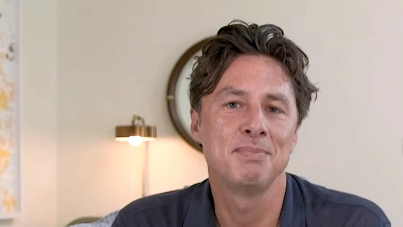 Zach Braff durante una entrevista en video de 2023.
